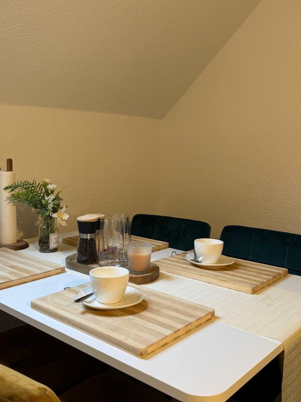 Ama Home Apartment In Hiddenhausen - Wlan, Smart-Tv - Nahe A30 & A2 - Nur 10 Min Von Herford Extérieur photo